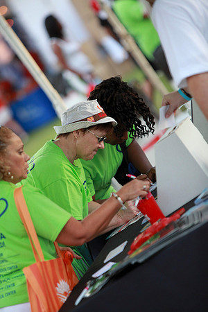 Heart Walk 2012-083