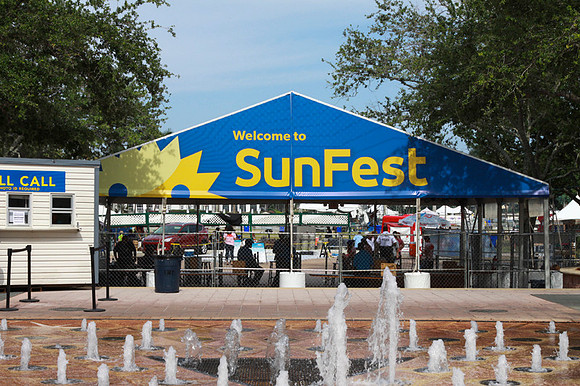 Sunfest 2014 Final Friday MH-003