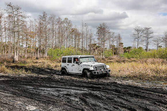 Jeep-106