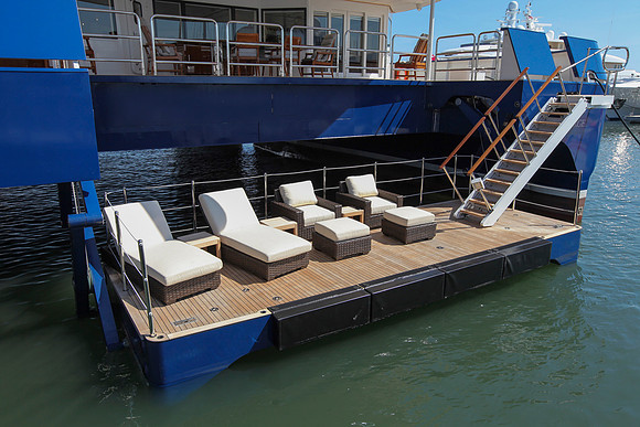 Alex Dreyfoos Silver Cloud-004