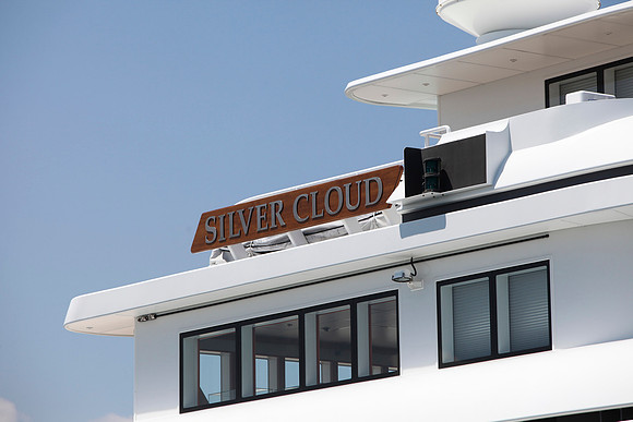 Alex Dreyfoos Silver Cloud-103
