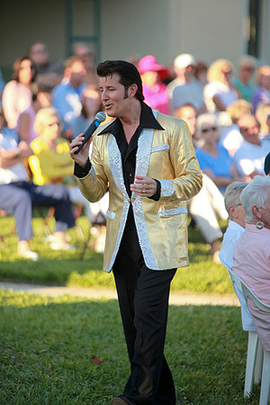Elvis at Juno Beach Civic 013