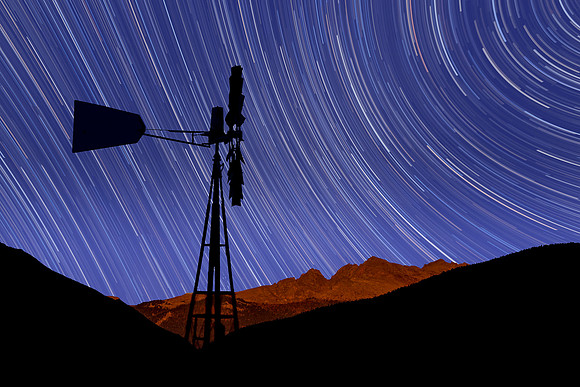 Star Trails Wind