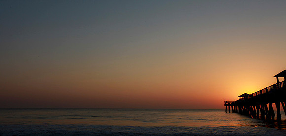 Juno Beach Pier Sunrise 009