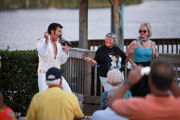 Elvis at Juno Beach Civic 080