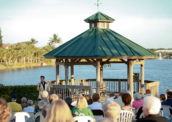 Elvis at Juno Beach Civic 012