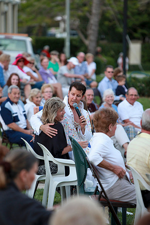 Elvis at Juno Beach Civic 069