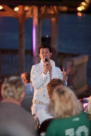 Elvis at Juno Beach Civic 090