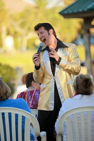 Elvis at Juno Beach Civic 028